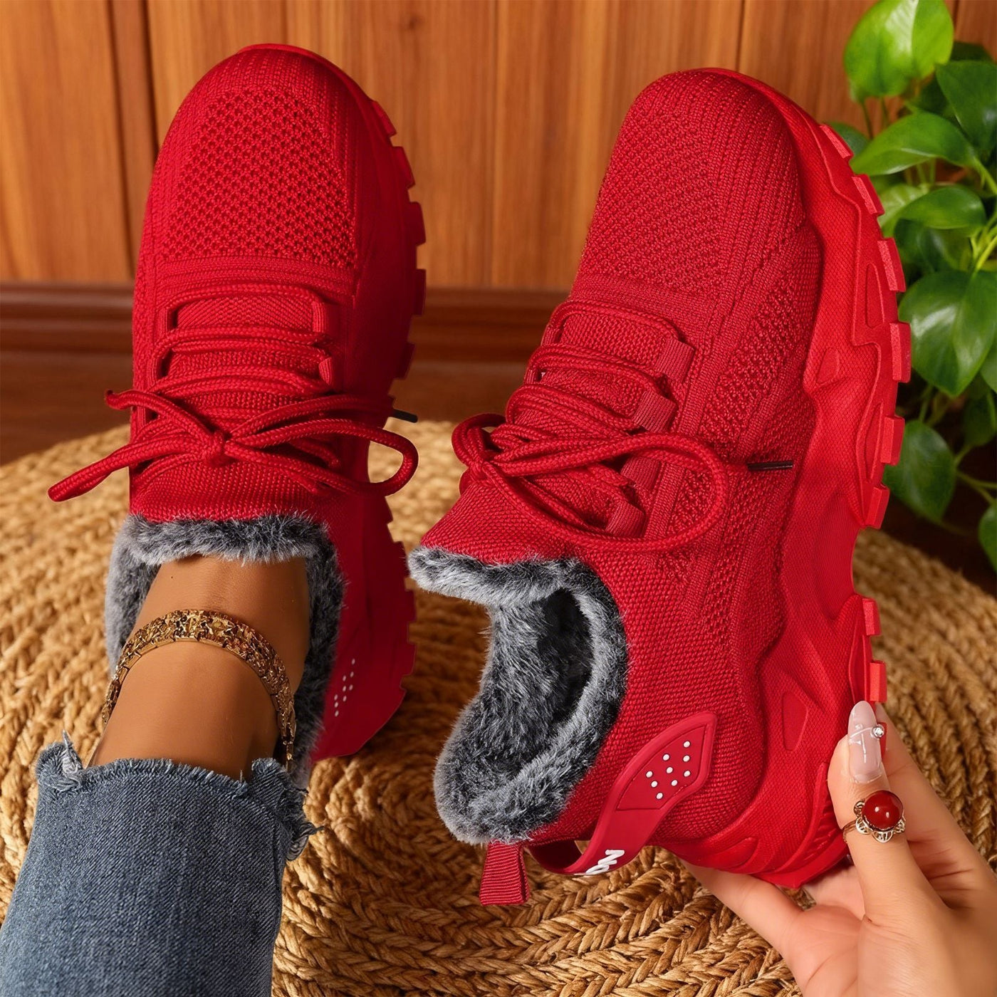 Chloe | Fleece Lightweight Sneakers